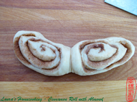 Cinnamon Roll with Almond